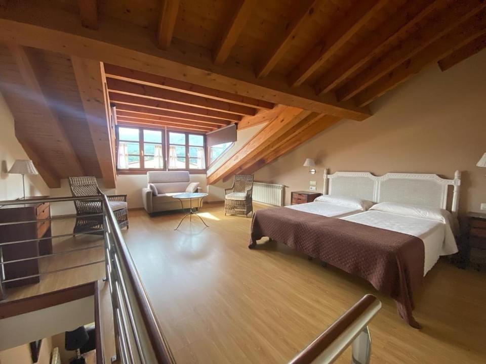 Apartamentos El Cordial De Fausto Llanes Luaran gambar